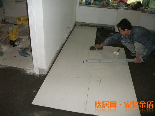 鋪貼地磚要點五：鋪貼順序要選好