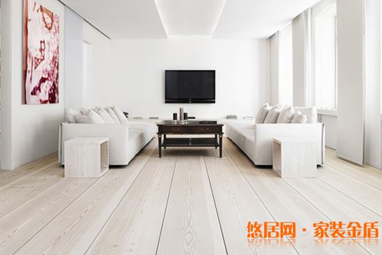 地板受潮怎么辦？三招就能輕松解決